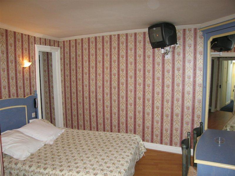 Ibis Styles Gare De L'est Magenta Hotel Paris
